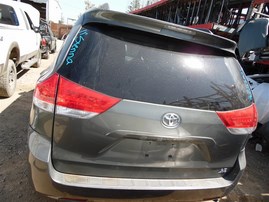 2011 Toyota Sienna LE Gray 3.5L AT 4WD #Z22021